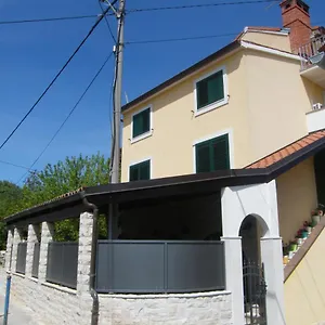 Mamut Apartmán Premantura