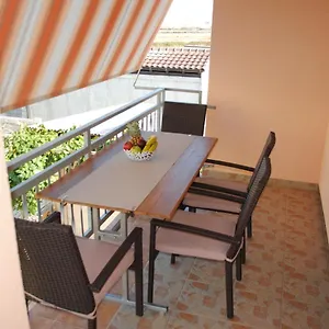 Vidolma Apartmán Povljana